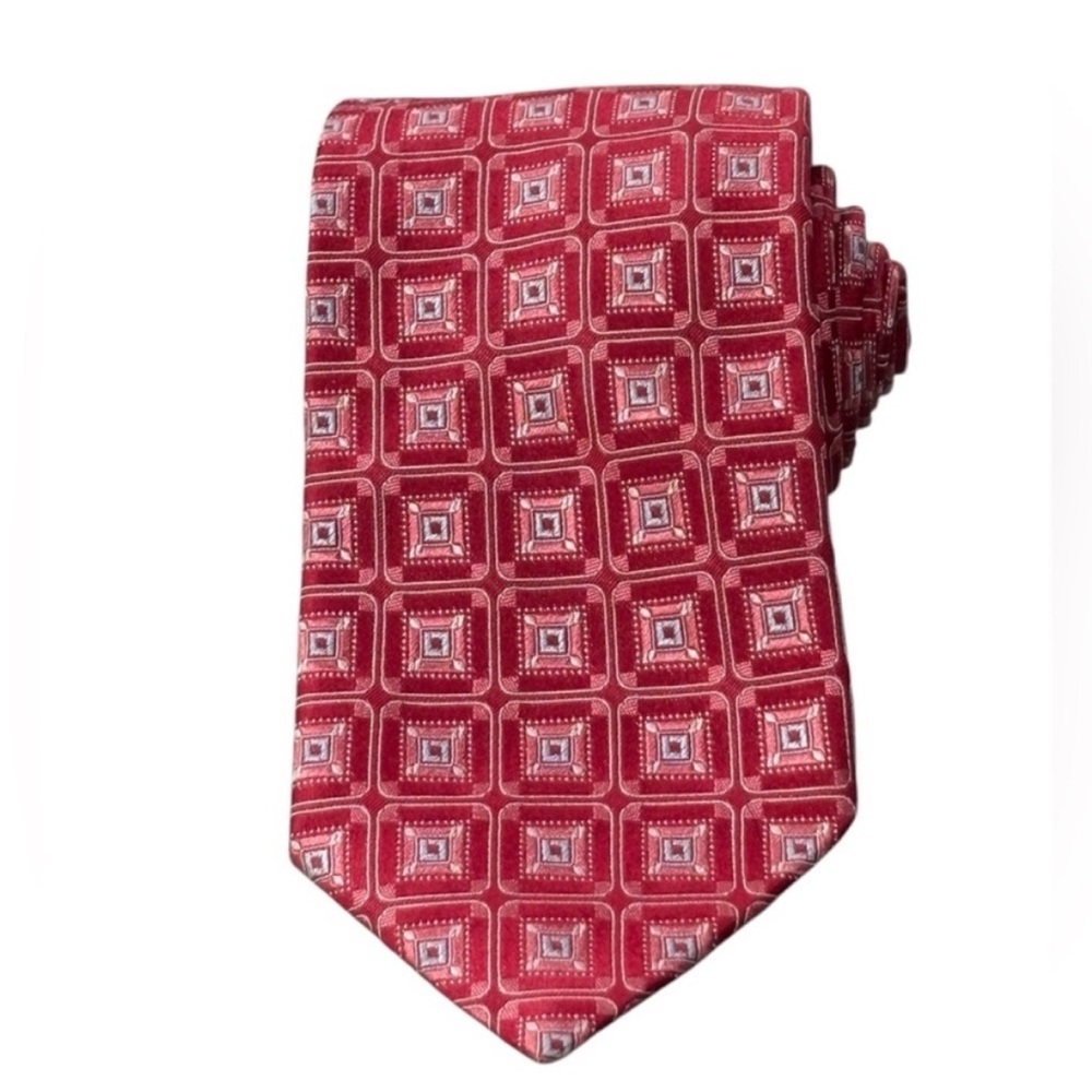 Hugo Boss Silk Geometric Necktie
Neck Tie Made In Italy